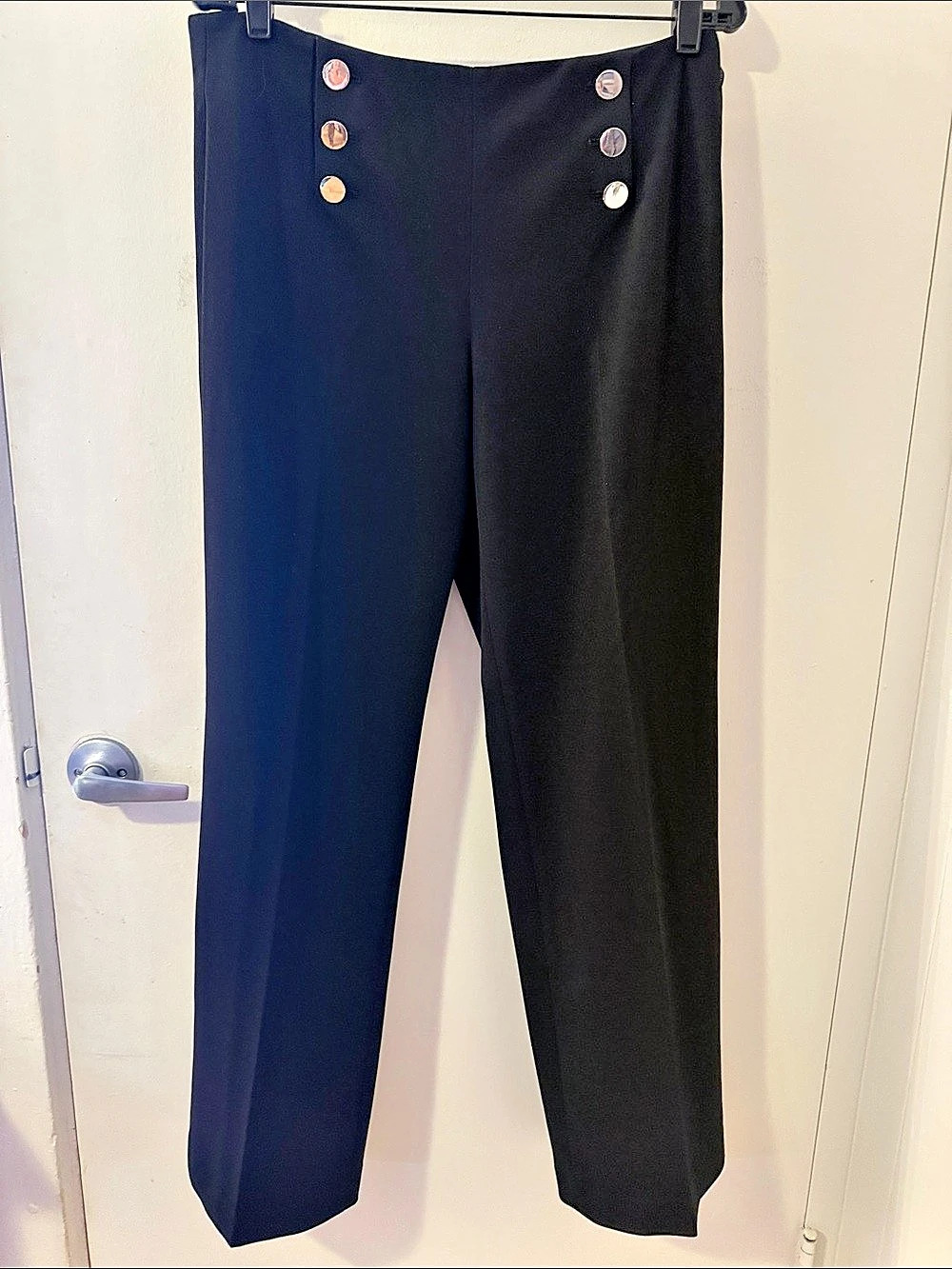Calvin Klein Straight Leg Button Pants in Black Size 8 Like New